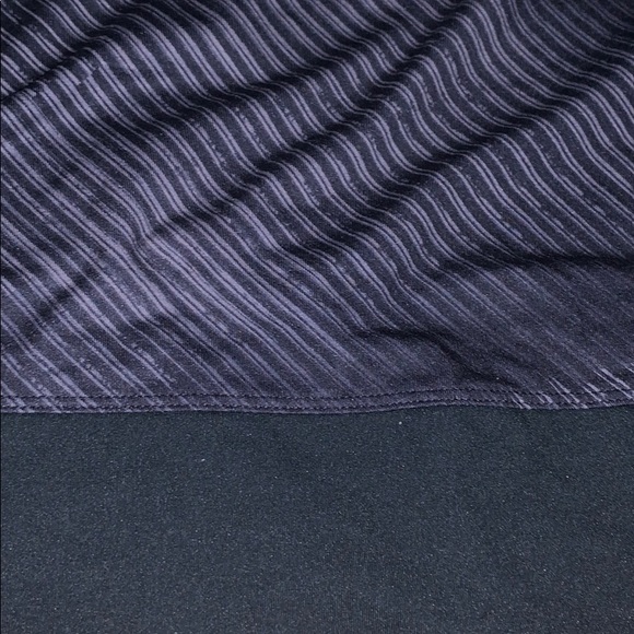 UNDER ARMOUR dry-fit insulated under Armour - Picture 2 of 3